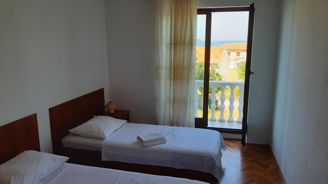 Apartmani Ždrelac Exterior foto
